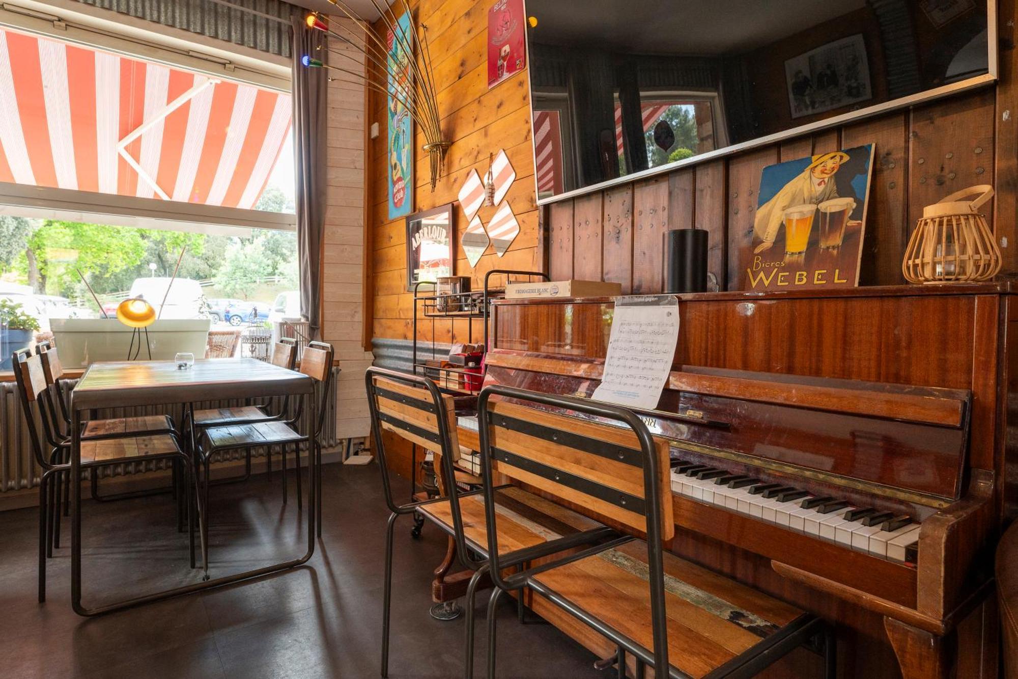 Hotel Les Pins Saint-Trojan-les-Bains Εξωτερικό φωτογραφία