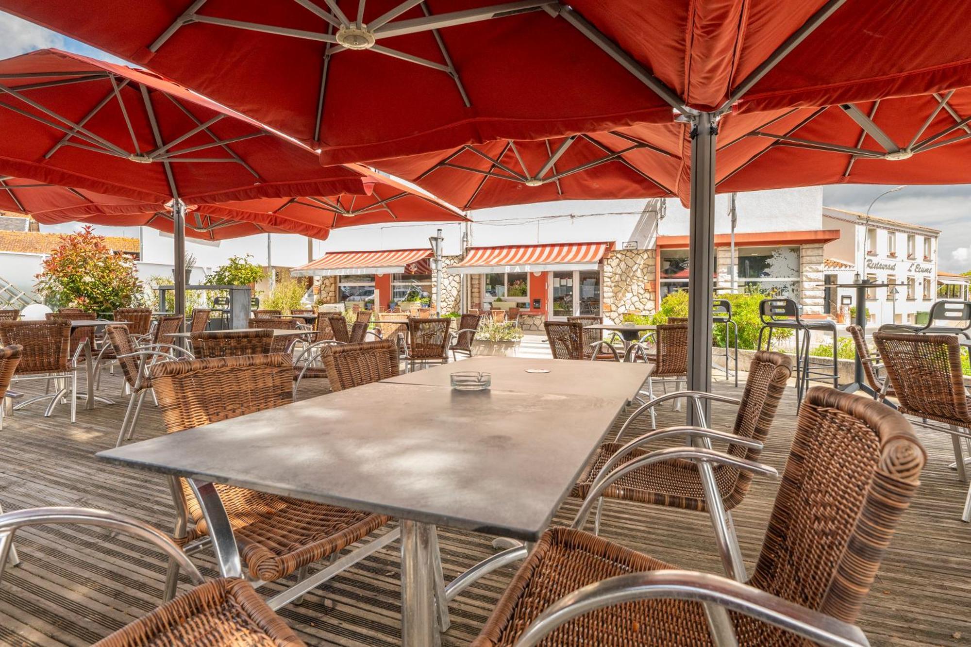 Hotel Les Pins Saint-Trojan-les-Bains Εξωτερικό φωτογραφία